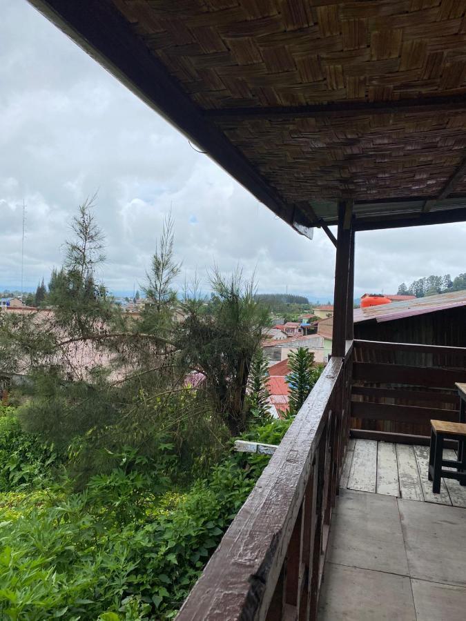 Ron'S Guest House Berastagi Backpacker Rooms 외부 사진