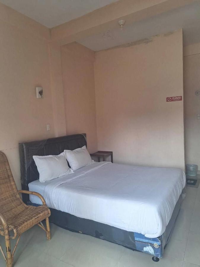 Ron'S Guest House Berastagi Backpacker Rooms 외부 사진